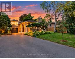 139 HOLCOLM ROAD, Toronto, Ontario