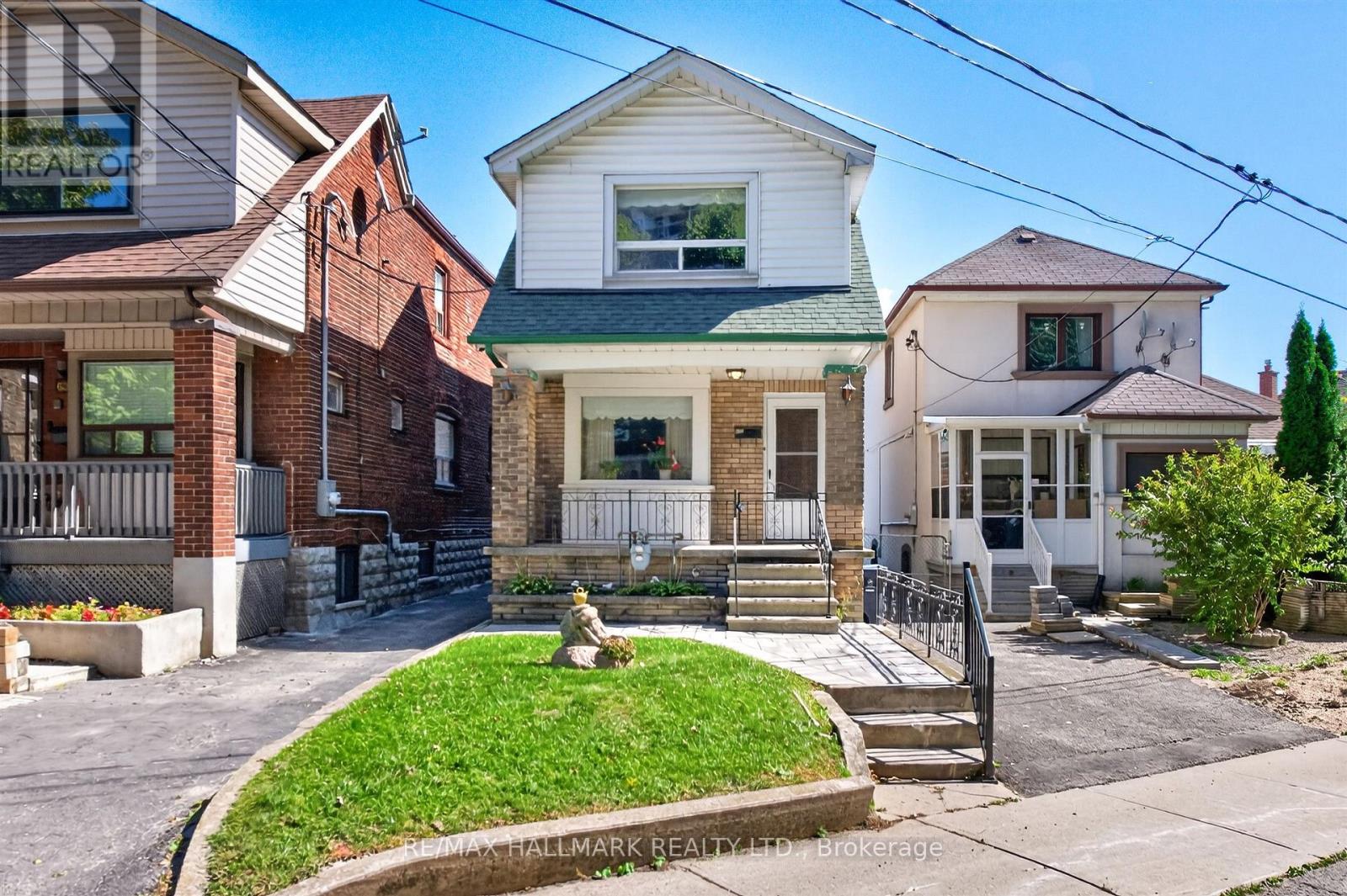 631 LAUDER AVENUE, Toronto, Ontario