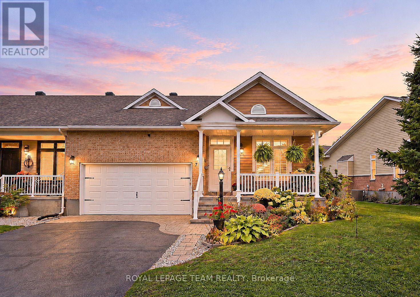 70 Sable Run Drive, Ottawa, Ontario  K2S 1W2 - Photo 1 - X13851240