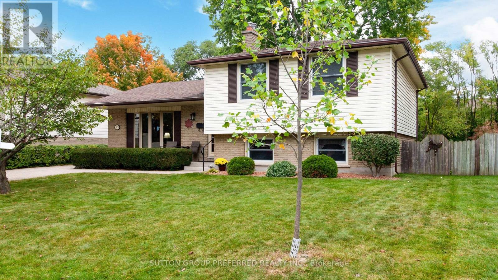 573 JAMAICA COURT, London South, Ontario