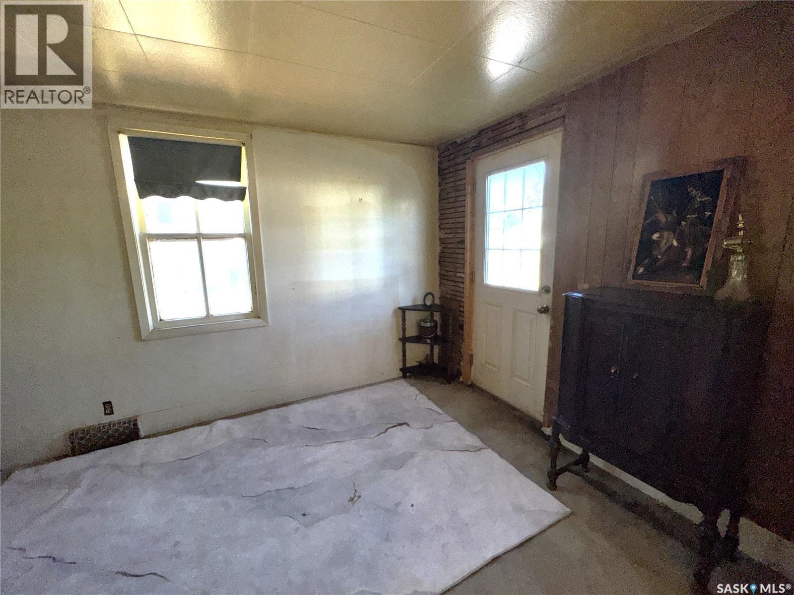 414 4th Avenue E, Biggar, Saskatchewan  S0K 0M0 - Photo 13 - SK050163