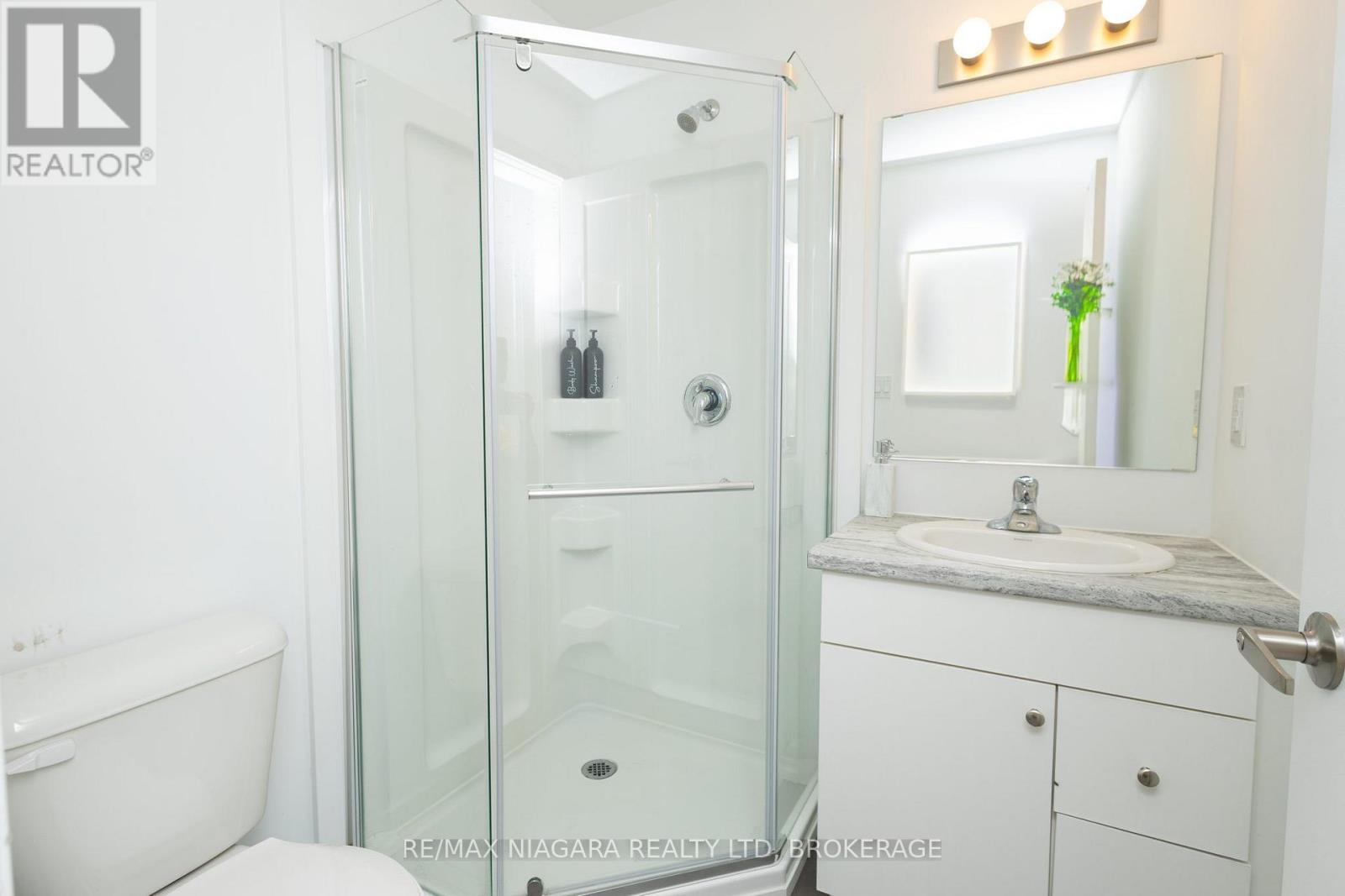 4263 Fourth Avenue, Niagara Falls, Ontario L2E 0C2 - Photo 10 - X13855672