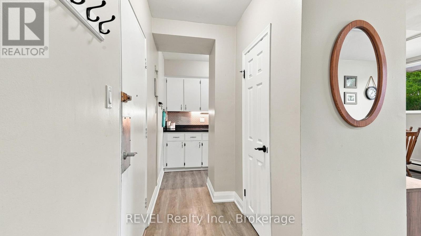 3 - 450 Carlton Street, St. Catharines, Ontario  L2M 4X1 - Photo 3 - X13855896