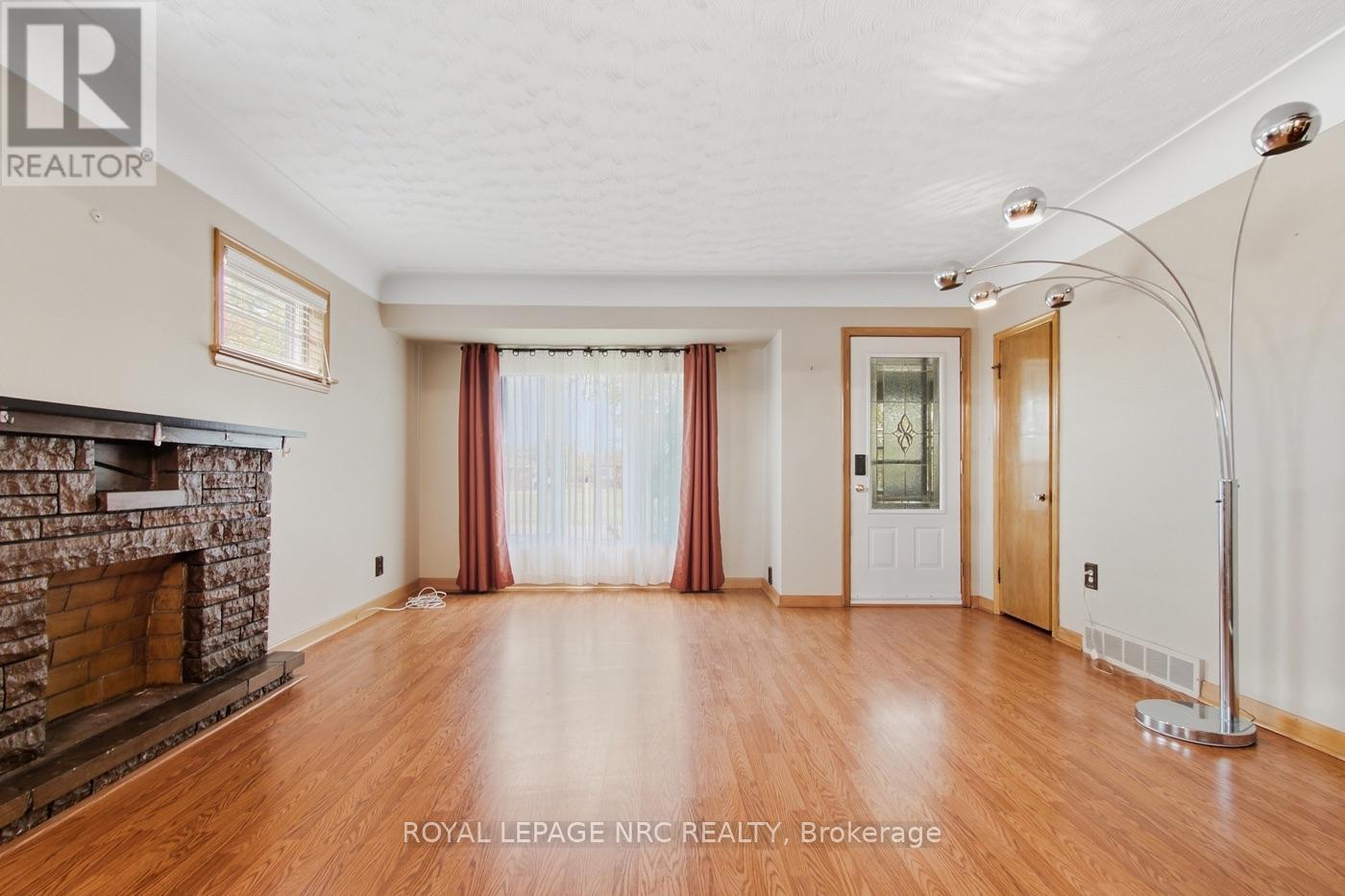 65 Golden Boulevard W, Welland (Lincoln/crowland), Ontario  L3B 1H5 - Photo 5 - X13855898