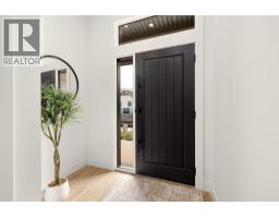 912 Bull Crescent, Kelowna, British Columbia V1W 4N2 - Photo 4 - 10399475