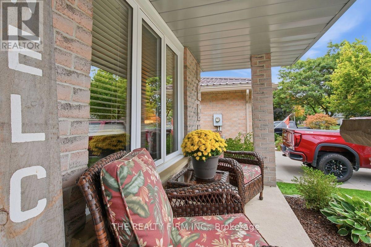 177 Bournemouth Drive, London East, Ontario  N5V 4S8 - Photo 3 - X13855912