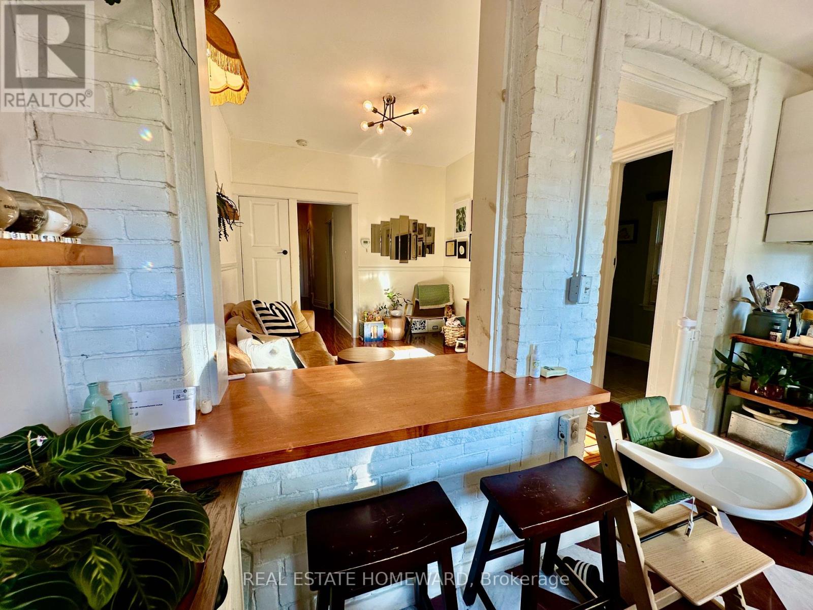 250 Rushton Road, Toronto, Ontario  M6G 3J5 - Photo 12 - C13855776