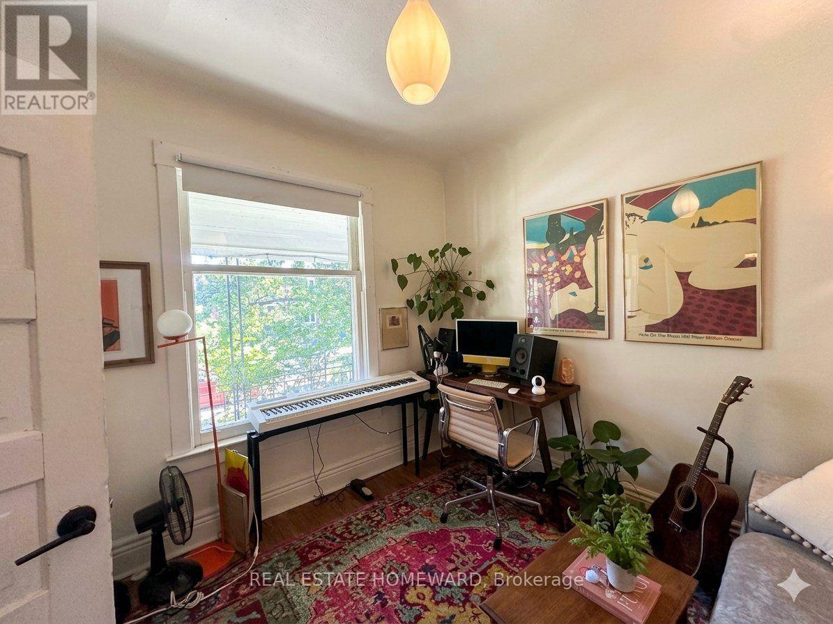 250 Rushton Road, Toronto, Ontario  M6G 3J5 - Photo 21 - C13855776