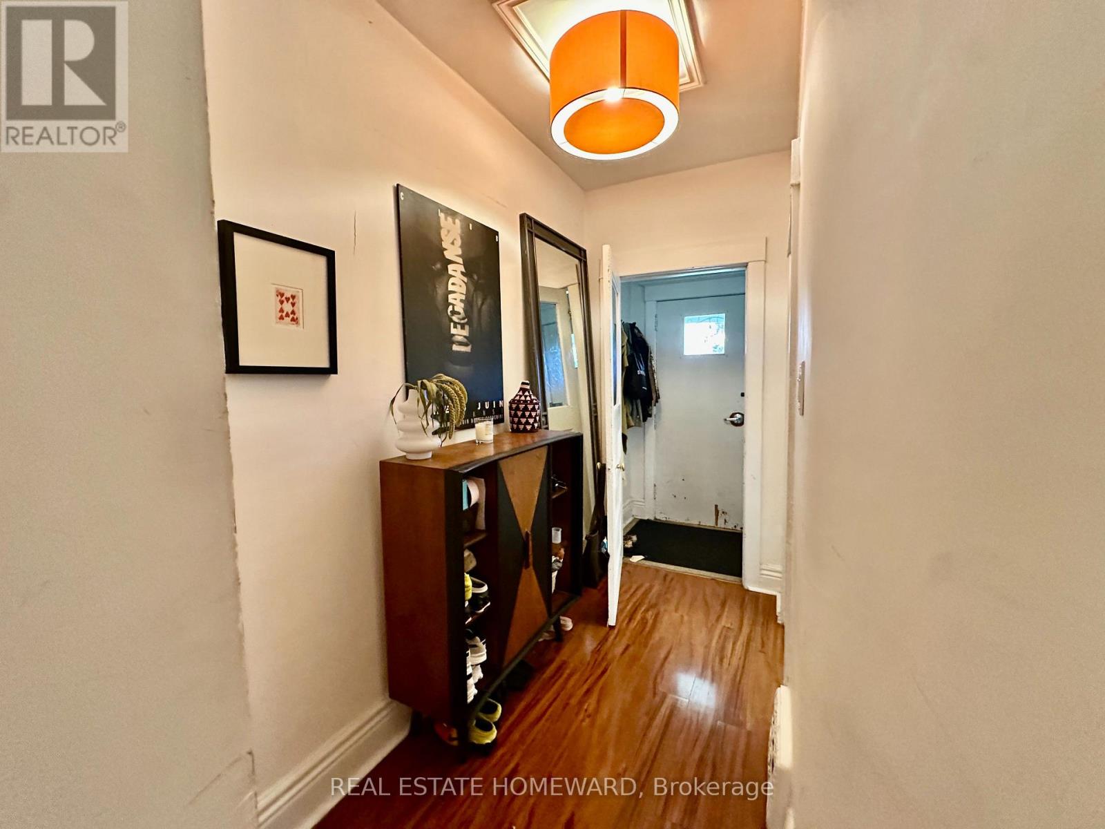 250 Rushton Road, Toronto, Ontario  M6G 3J5 - Photo 4 - C13855776