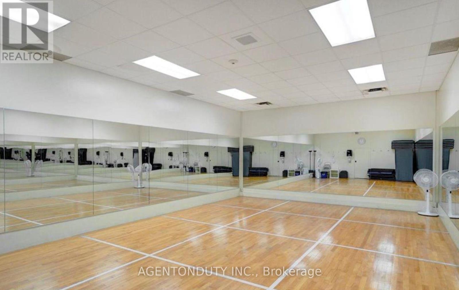 1605 - 65 Harbour Square, Toronto, Ontario  M5J 2L4 - Photo 2 - C13855814