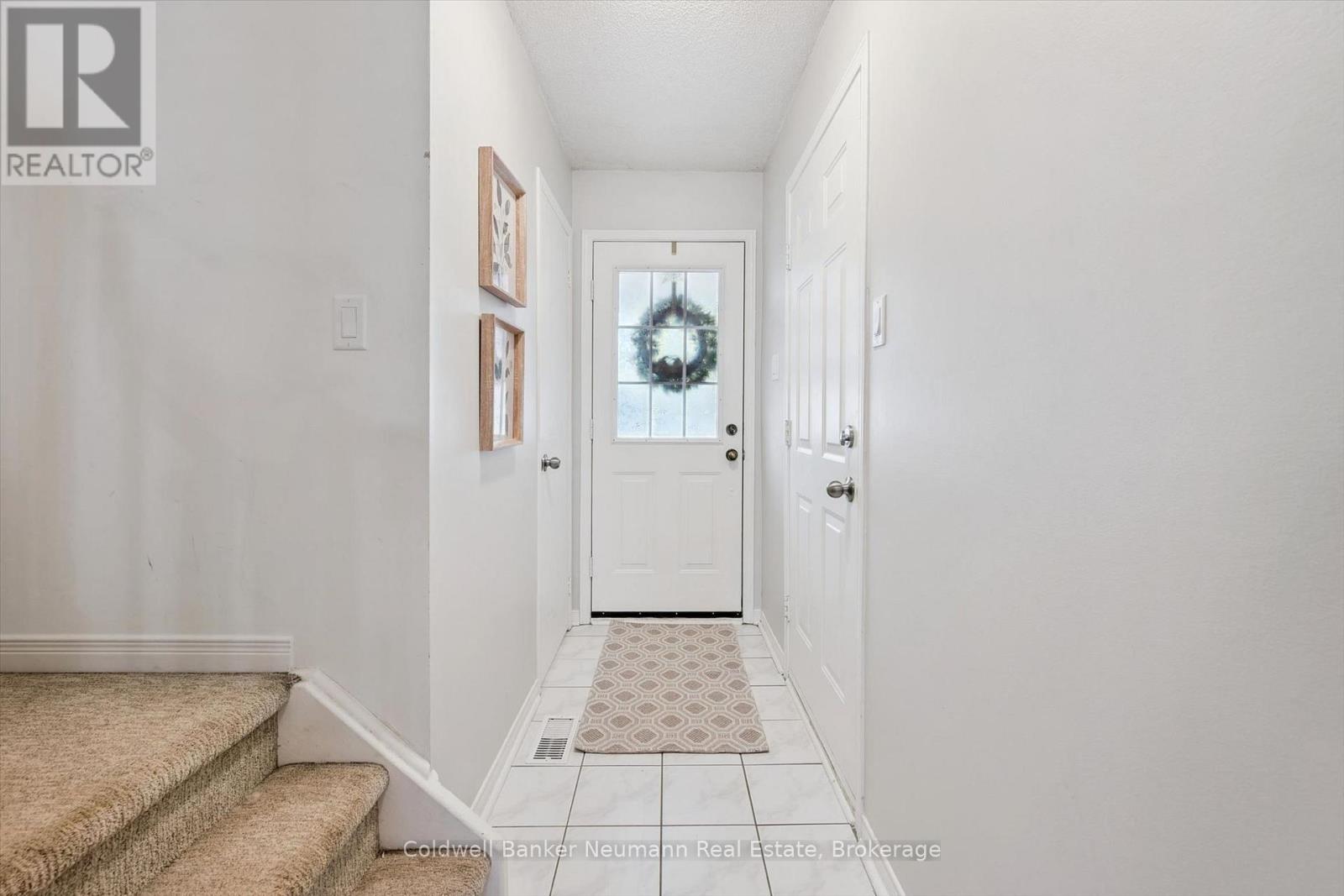 5 - 39 Ptarmigan Drive, Guelph, Ontario  N1C 1E8 - Photo 2 - X13855726