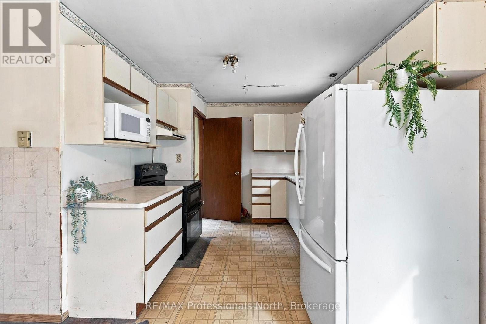 23 Vintage Crescent, Minden Hills, Ontario  K0M 2K0 - Photo 3 - X13855838