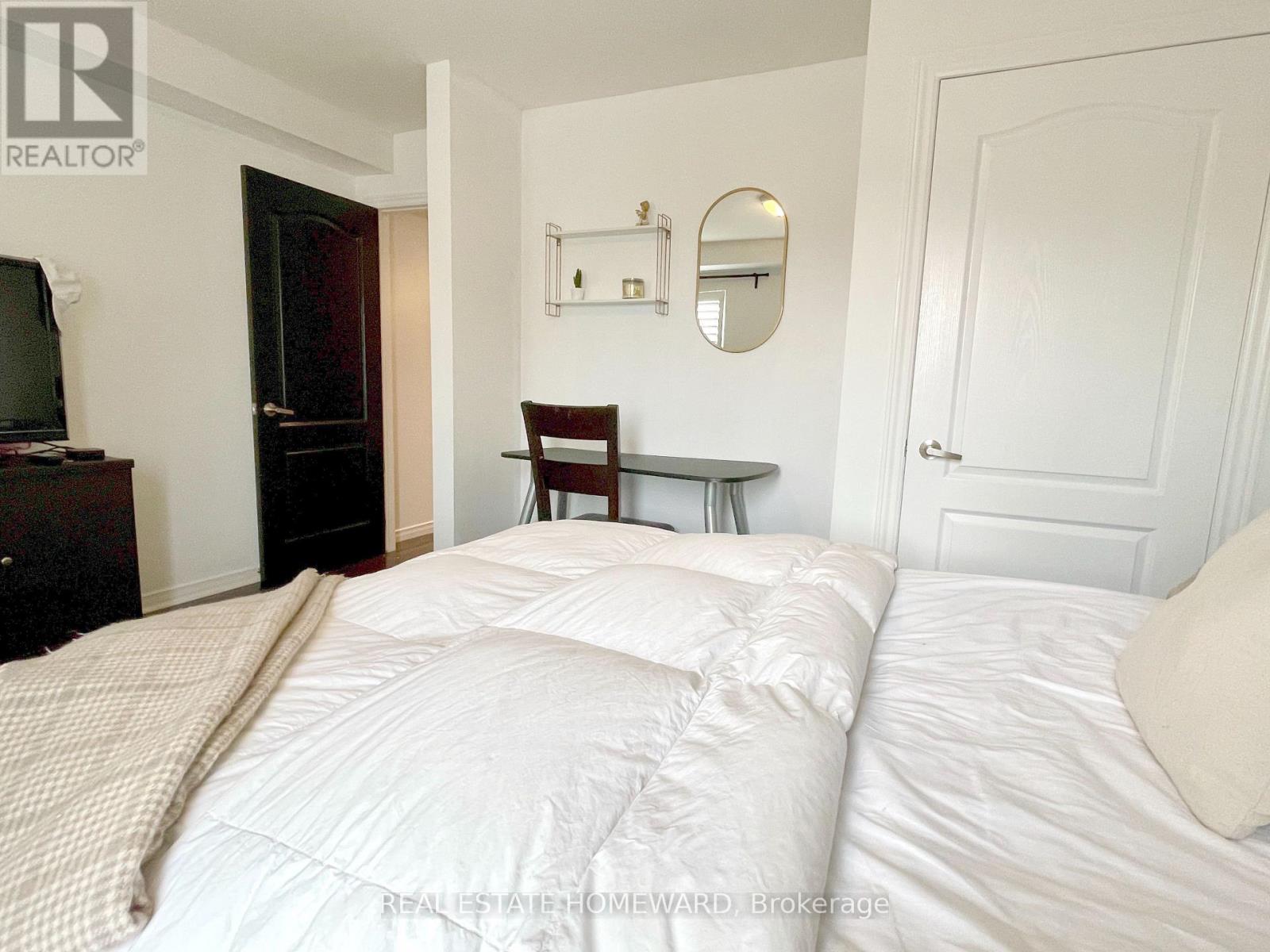 287 Kingswood Road, Toronto, Ontario  M4E 3N8 - Photo 14 - E13855794