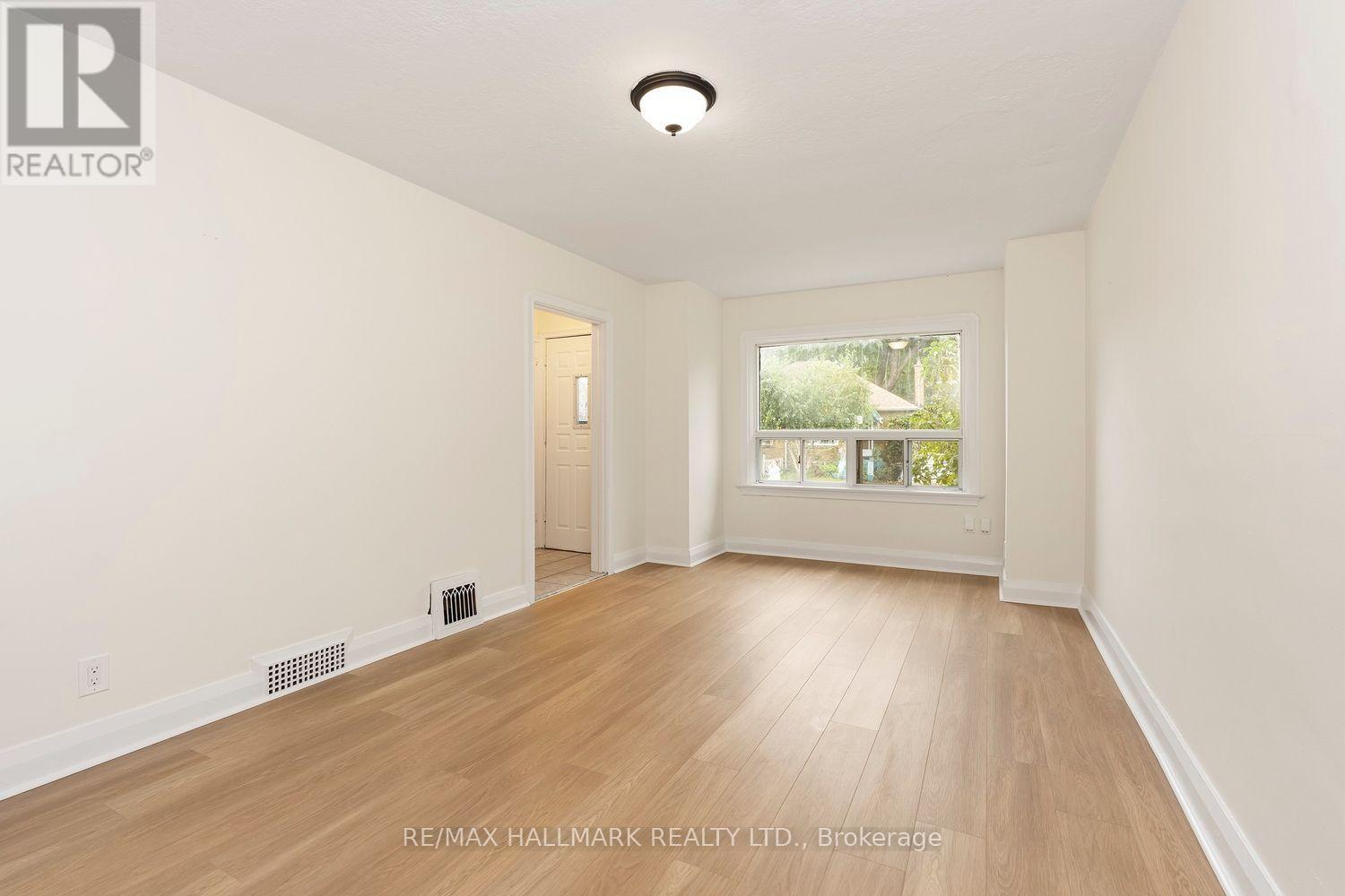 31 Thora Avenue, Toronto, Ontario  M1L 2P7 - Photo 16 - E13855862