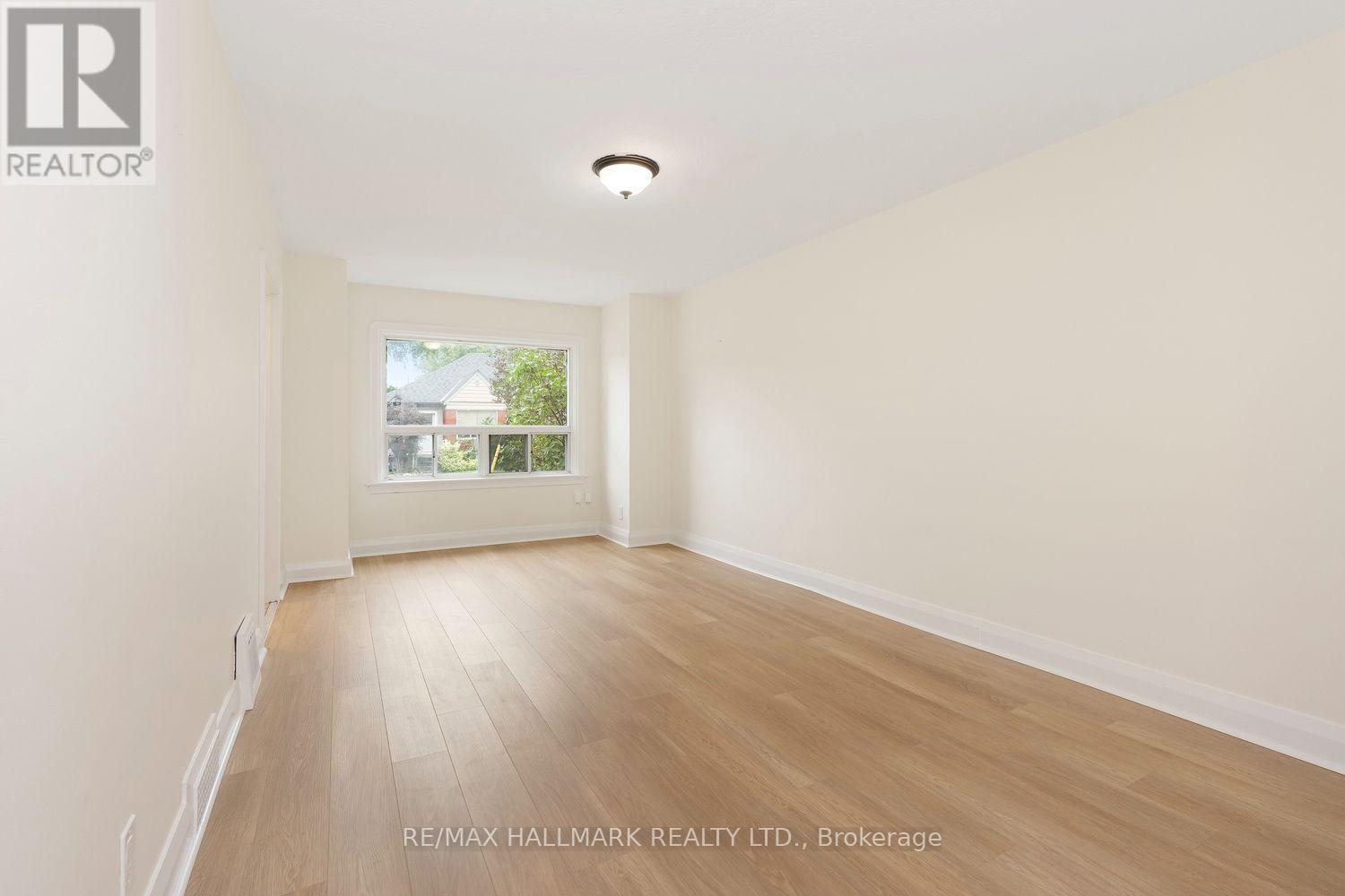 31 Thora Avenue, Toronto, Ontario  M1L 2P7 - Photo 2 - E13855862