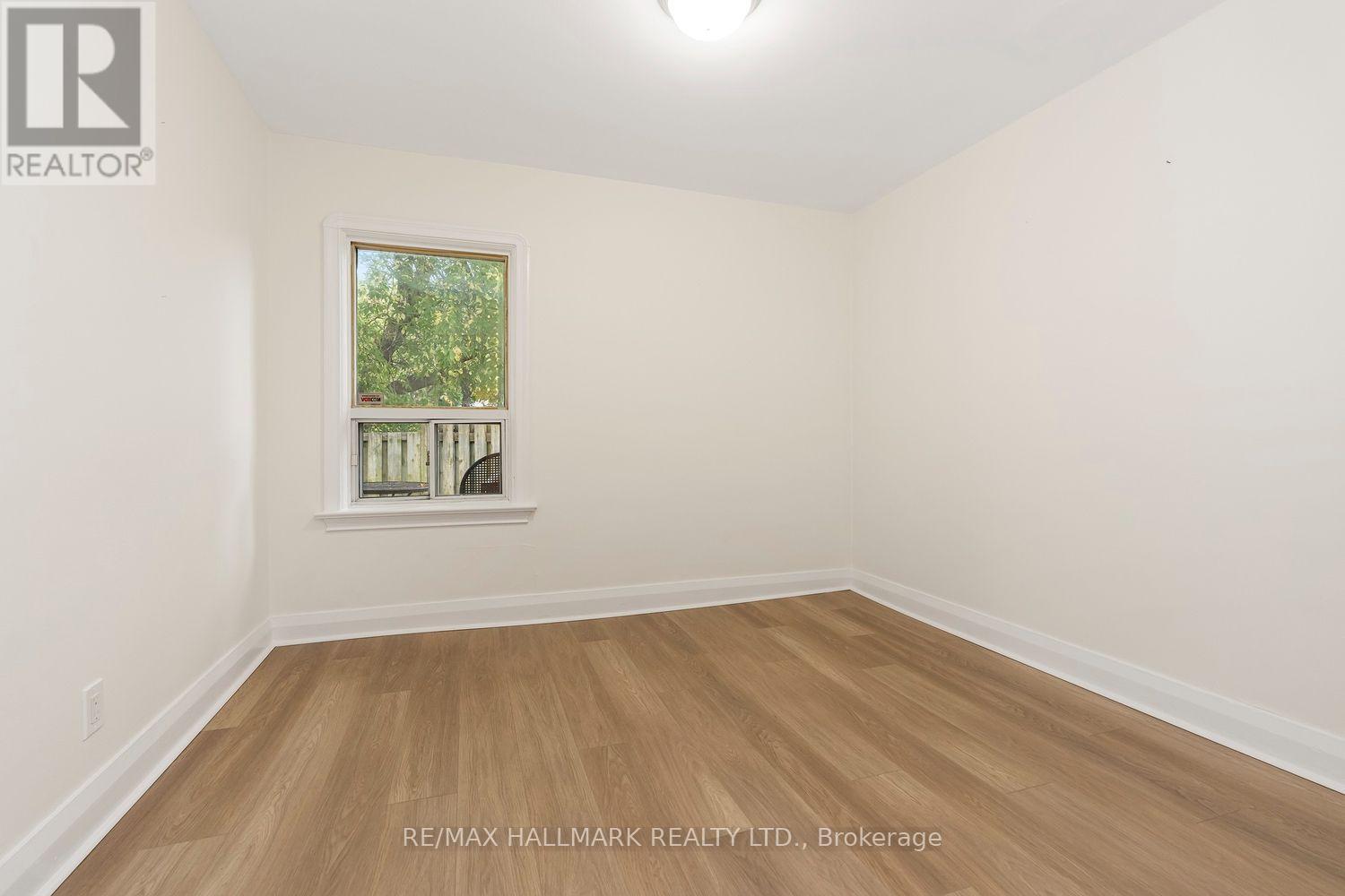31 Thora Avenue, Toronto, Ontario  M1L 2P7 - Photo 6 - E13855862