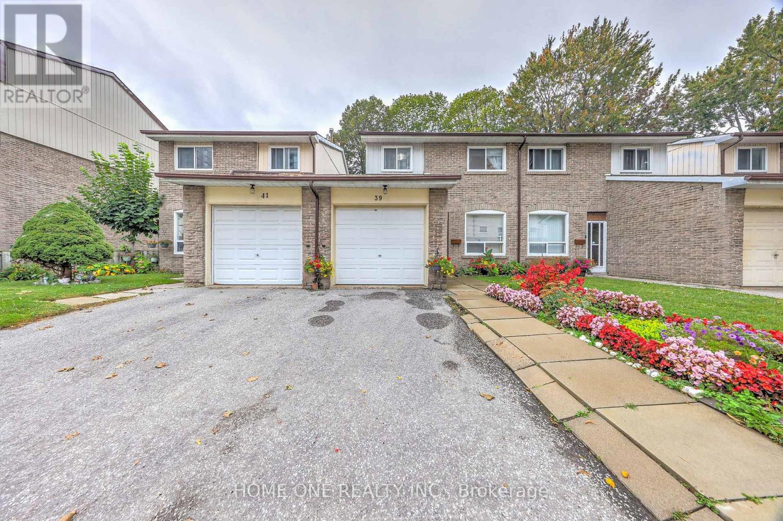 39 - 44 Chester Le Boulevard, Toronto, Ontario  M1W 2M8 - Photo 2 - E13855904