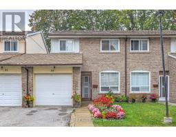 39 - 44 CHESTER LE BOULEVARD, Toronto, Ontario