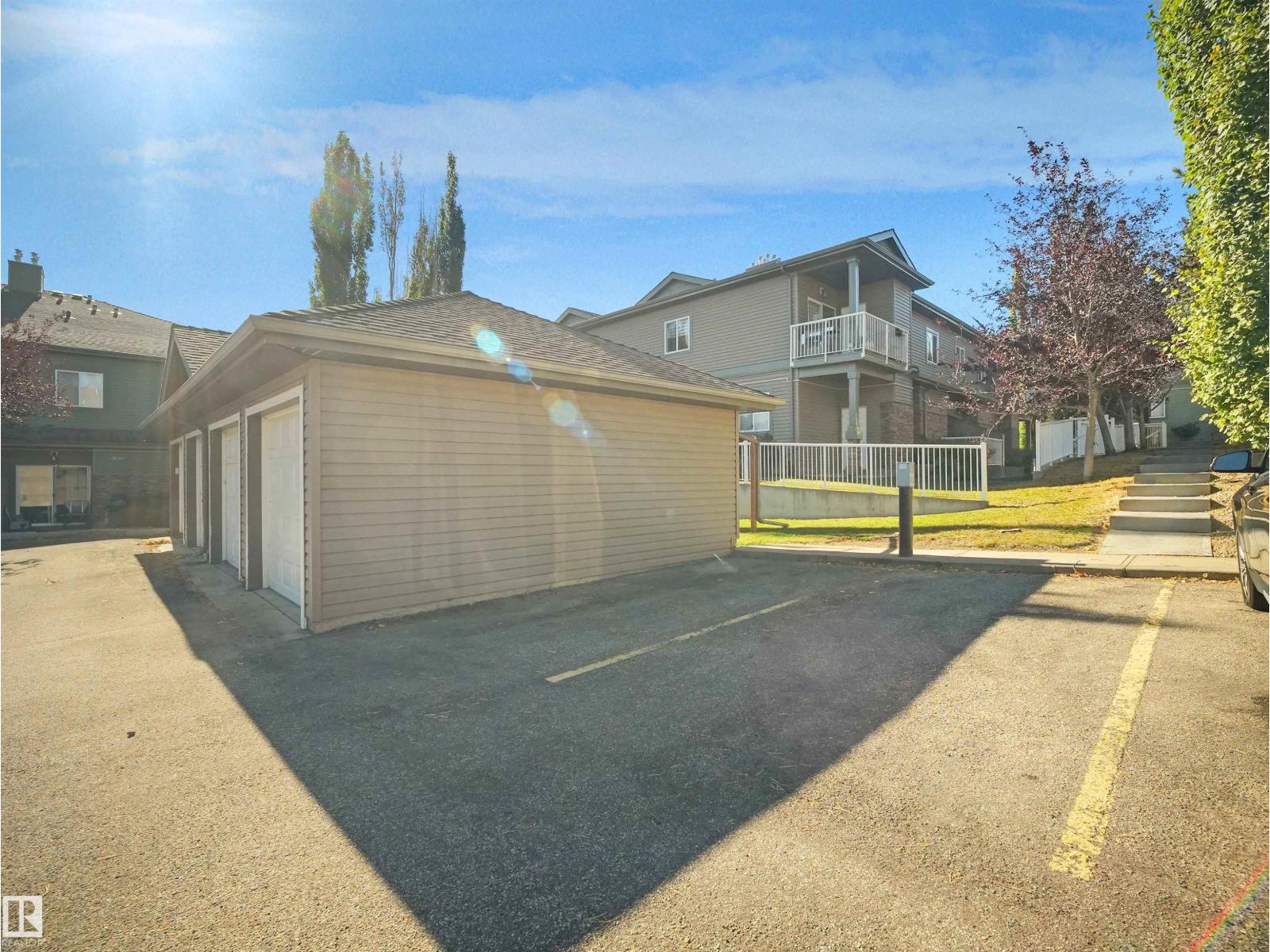 #24 30 OAK VISTA DR