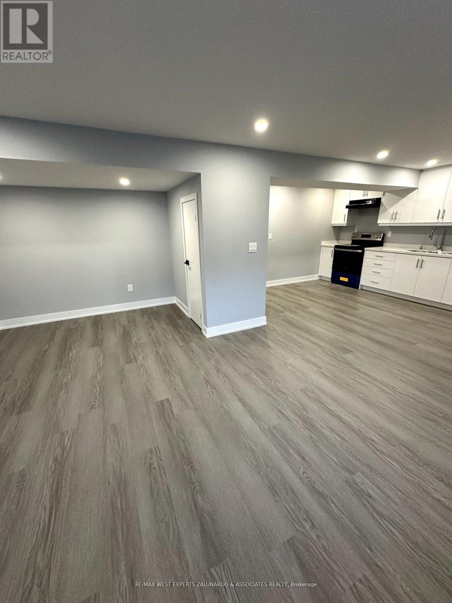 52 Herefordshire Crescent, Newmarket, Ontario  L9N 0B7 - Photo 14 - N13855784