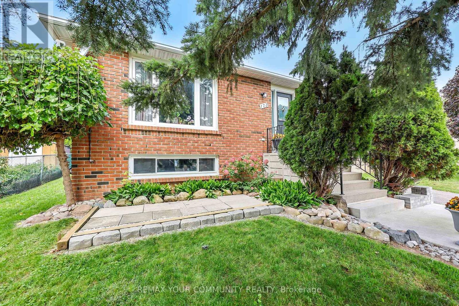 123 Martin Street, Bradford West Gwillimbury, Ontario  L3Z 1Z4 - Photo 2 - N13855906