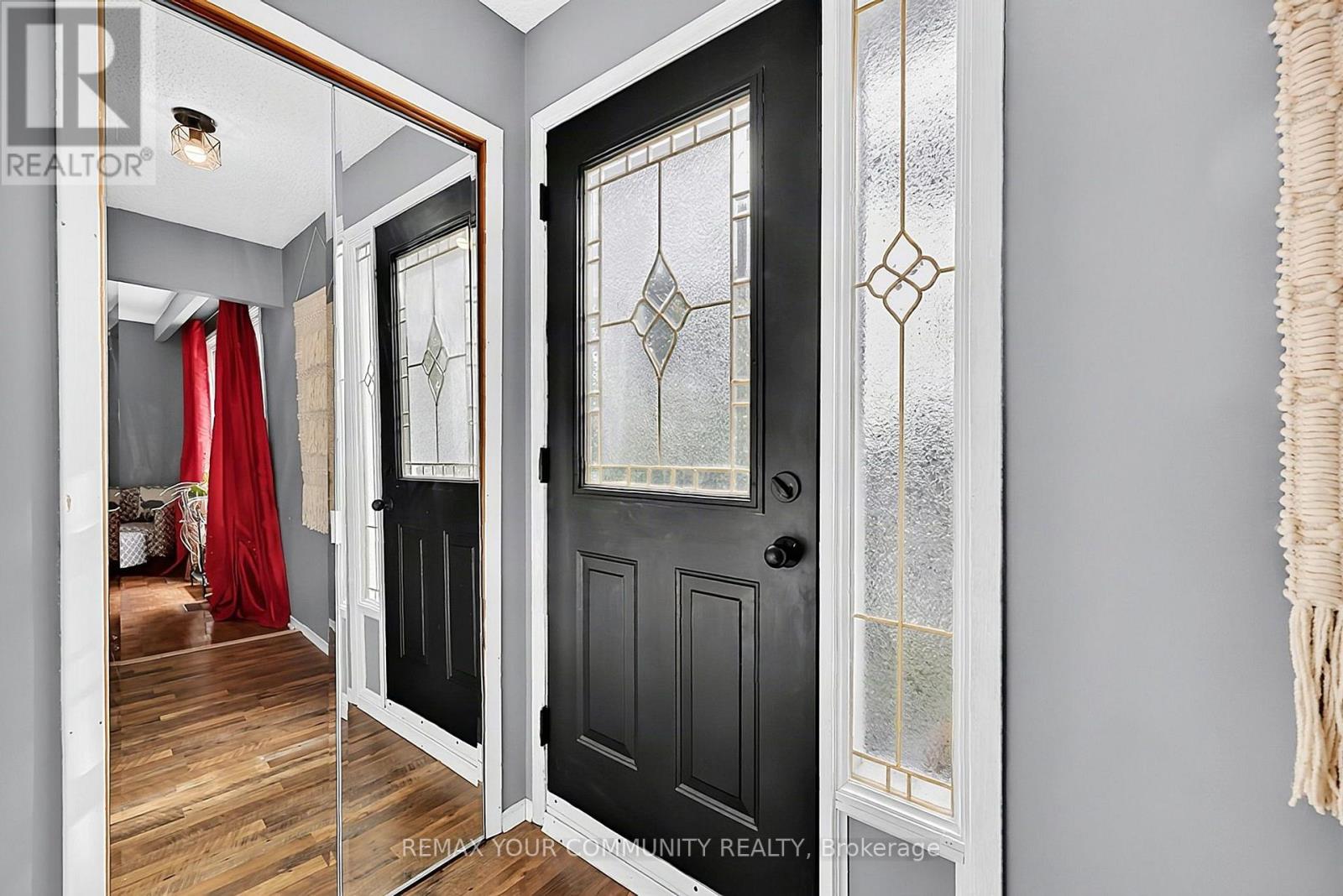 123 Martin Street, Bradford West Gwillimbury, Ontario  L3Z 1Z4 - Photo 5 - N13855906