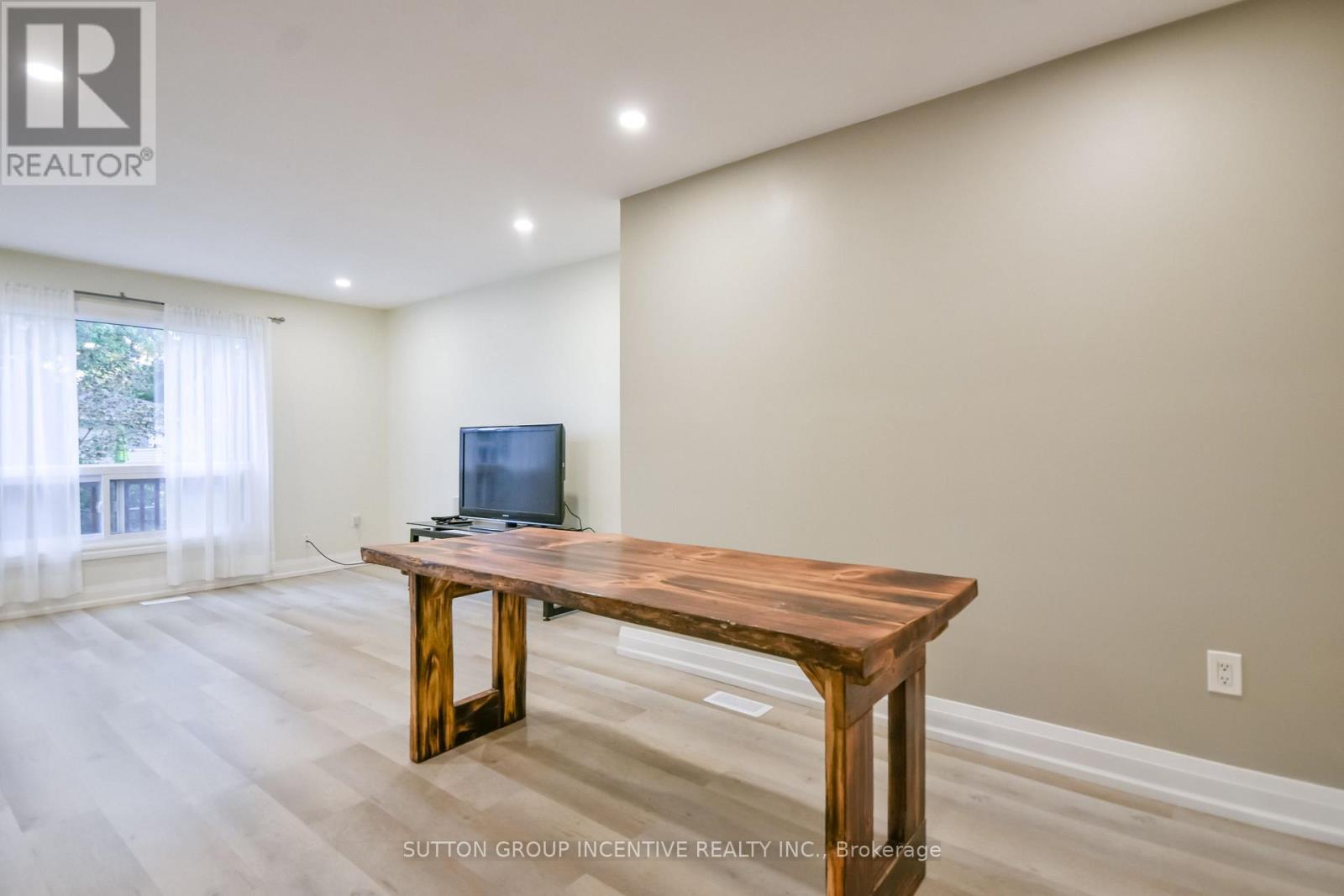 33b Cundles Road E, Barrie, Ontario  L4M 2Z6 - Photo 8 - S13855748