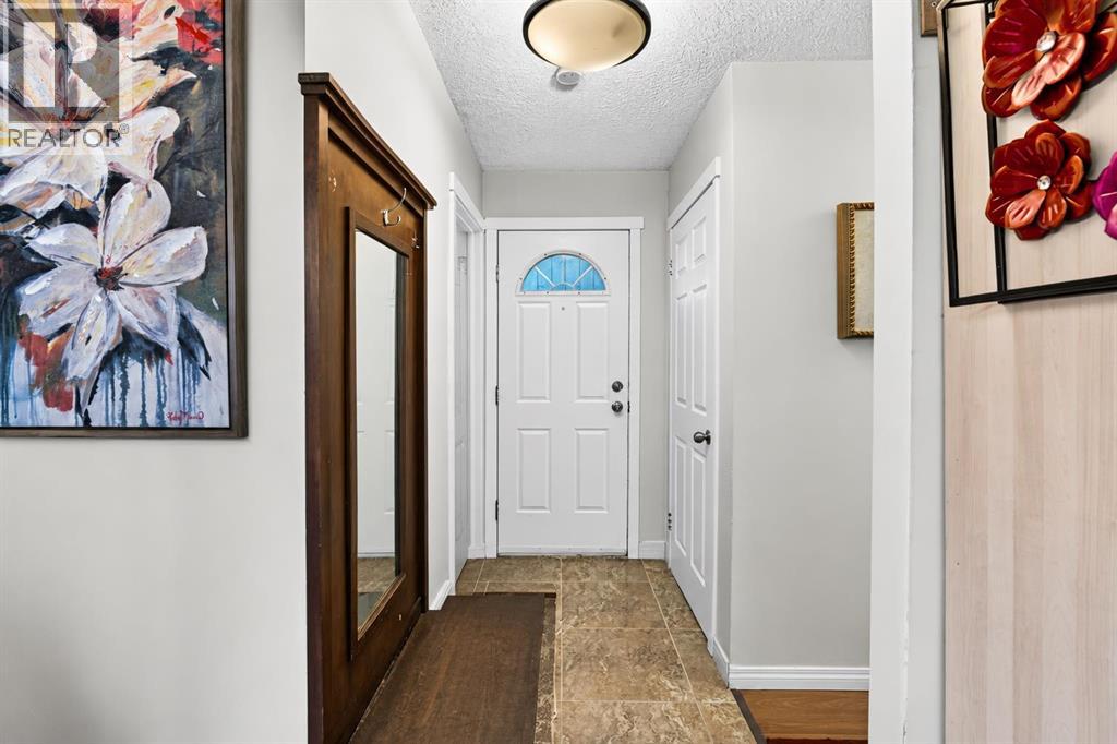 4726 44 Avenue Ne, Calgary, Alberta  T1Y 3P1 - Photo 17 - A2333142