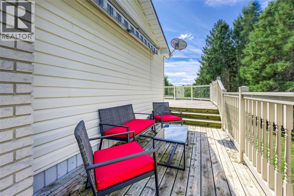 6593 Hickory Creek Line, Warwick-Watford, Ontario  N0N 1J4 - Photo 11 - 26024056