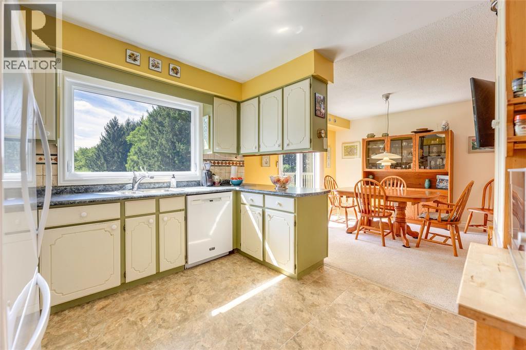 6593 Hickory Creek Line, Warwick-Watford, Ontario  N0N 1J4 - Photo 34 - 26024056