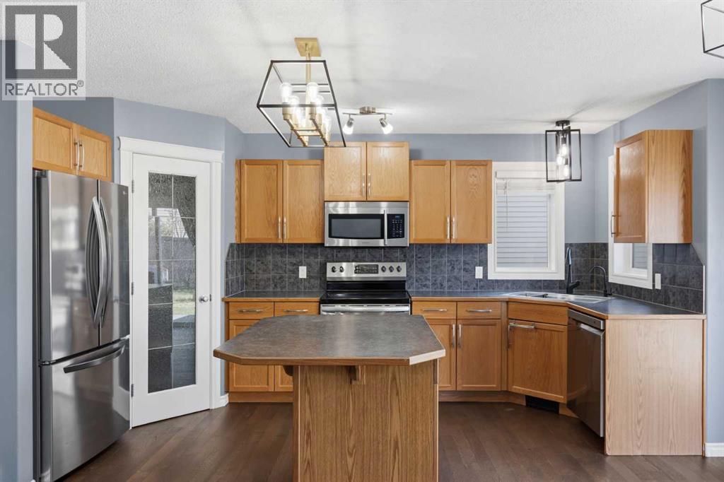 344 Sagewood Place SW, Airdrie, Alberta  T4B 3M8 - Photo 3 - A2349838
