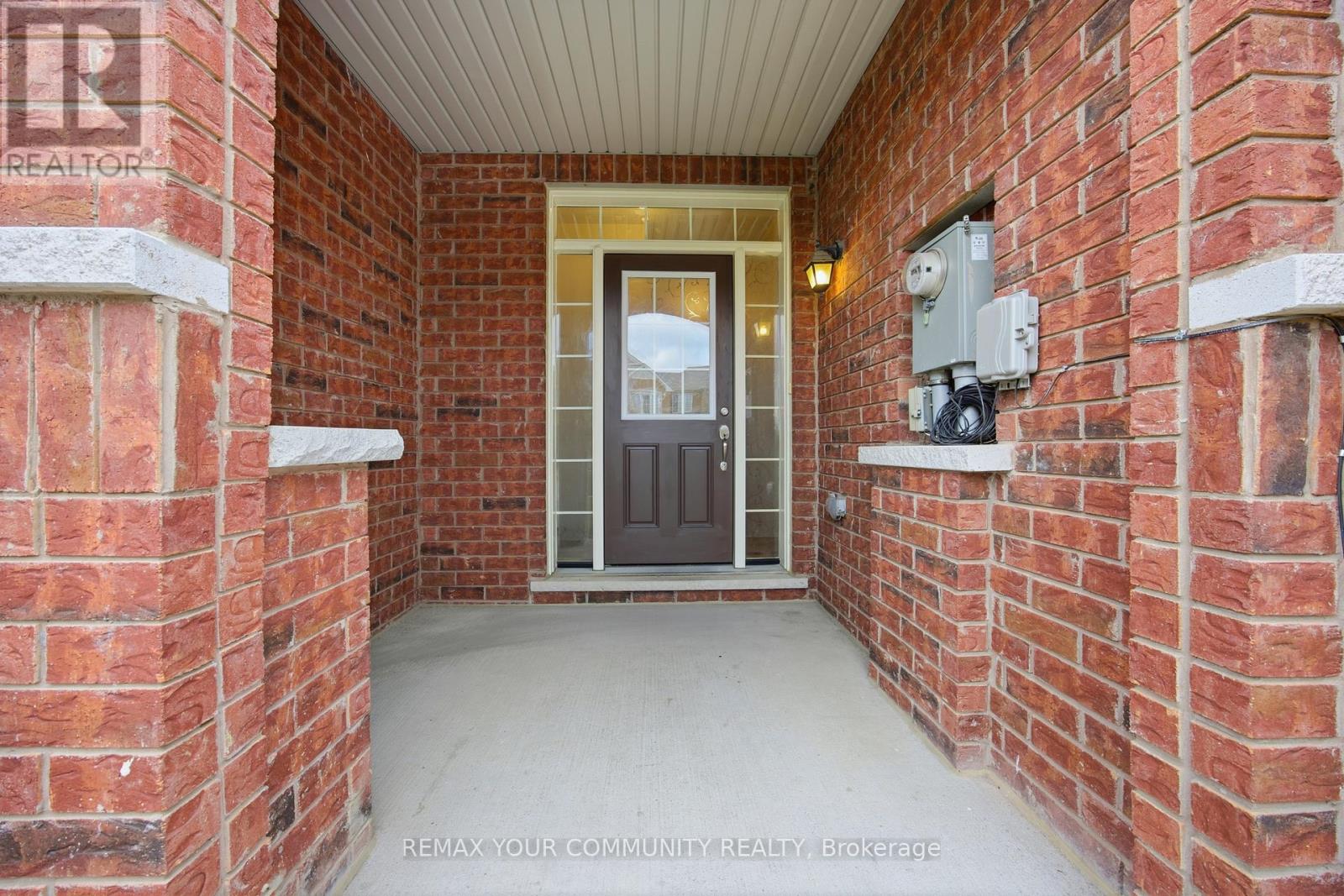 90 Sky Harbour Drive, Brampton, Ontario  L6Y 0V3 - Photo 2 - W13855676