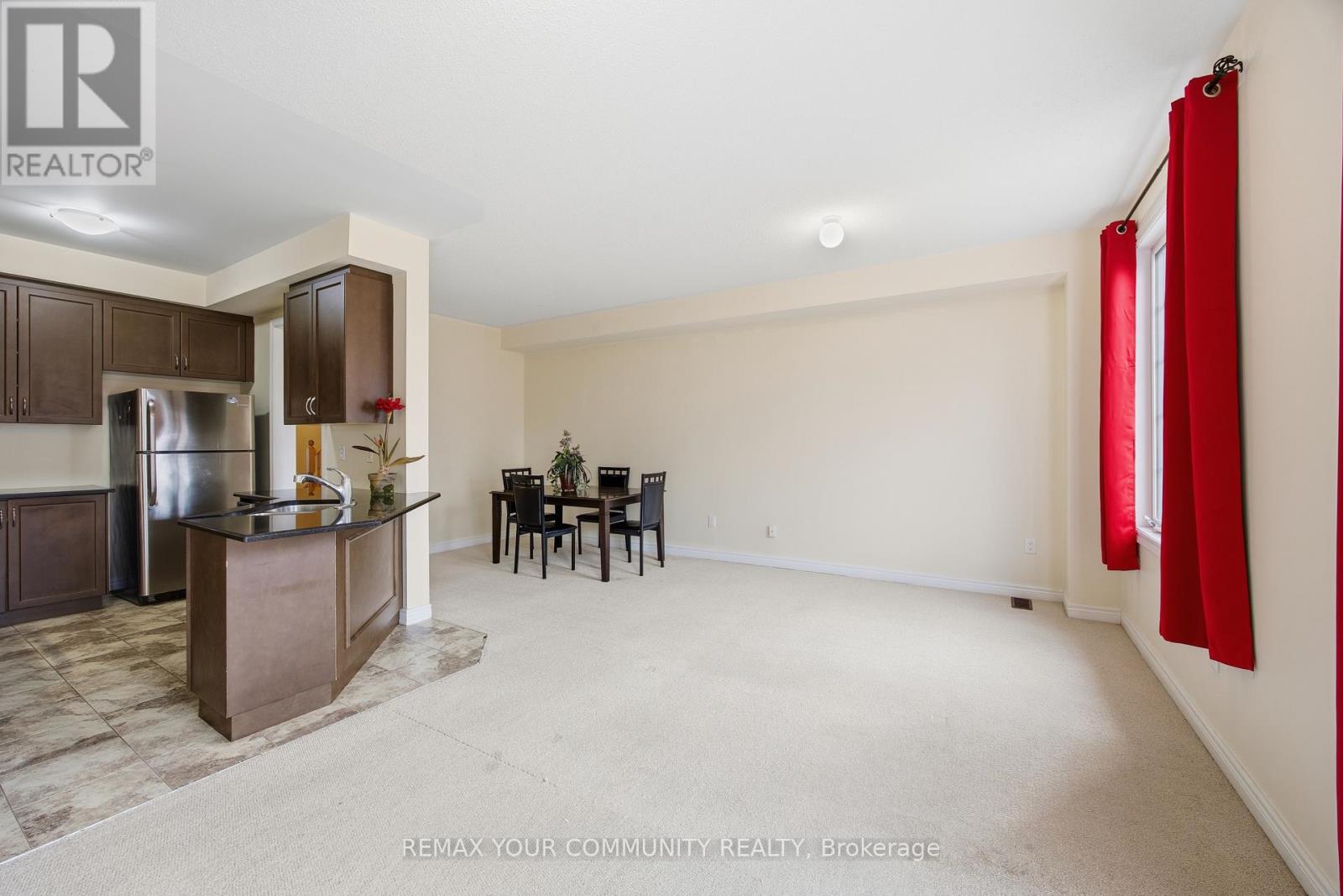 90 Sky Harbour Drive, Brampton, Ontario  L6Y 0V3 - Photo 5 - W13855676