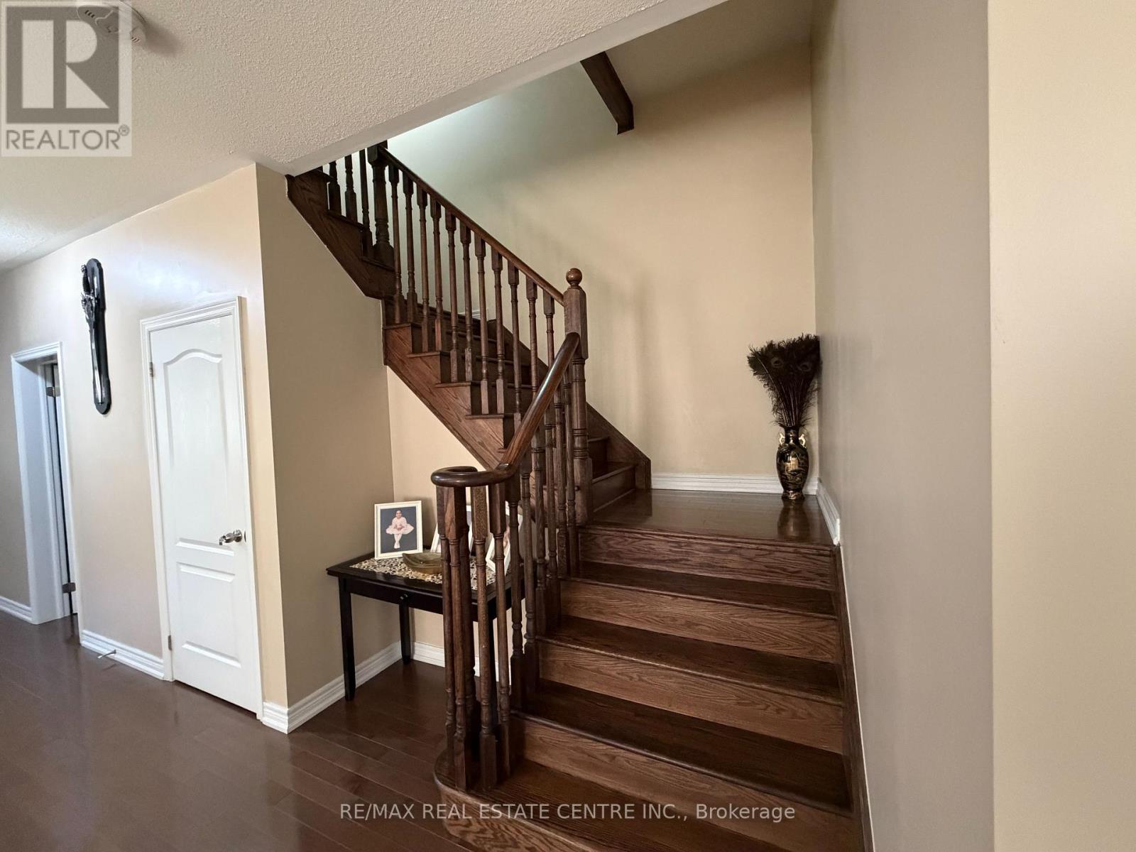 14 Twistleton Street, Caledon, Ontario  L7C 3V6 - Photo 11 - W13855746