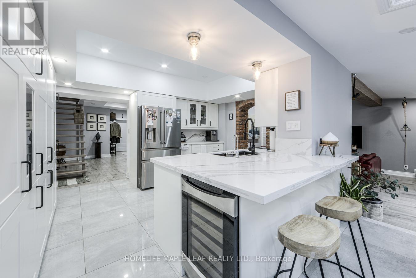 12 Adamson Street N, Halton Hills, Ontario  L0P 0A2 - Photo 12 - W13855870