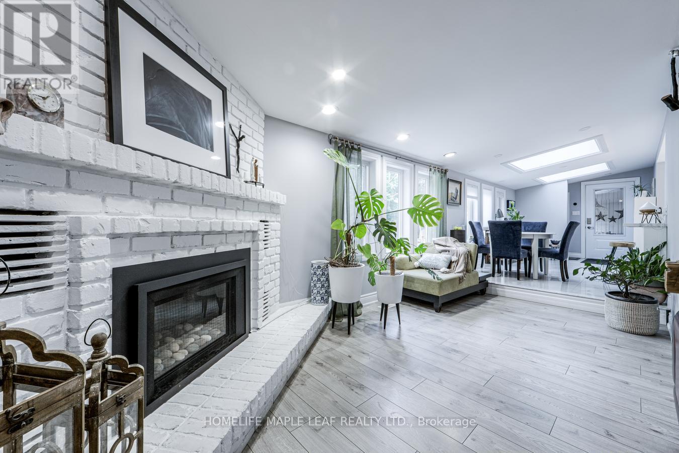 12 Adamson Street N, Halton Hills, Ontario  L0P 0A2 - Photo 19 - W13855870