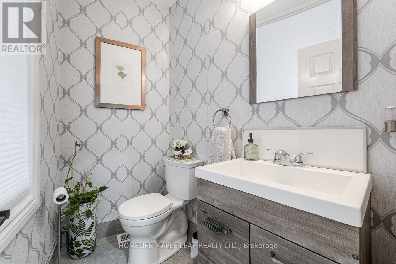 12 Adamson Street N, Halton Hills, Ontario  L0P 0A2 - Photo 20 - W13855870