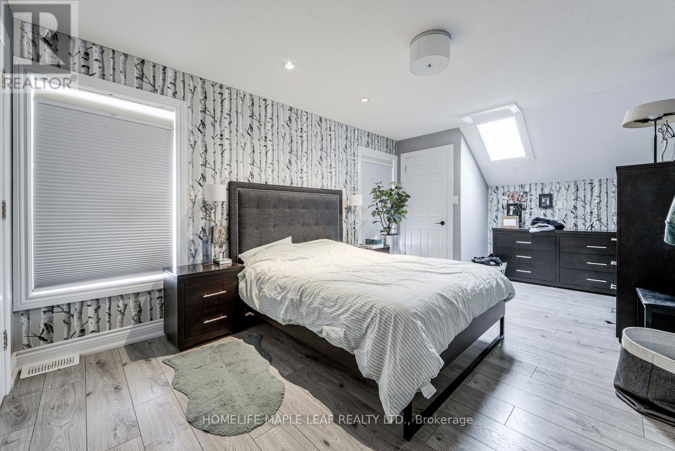 12 Adamson Street N, Halton Hills, Ontario  L0P 0A2 - Photo 22 - W13855870