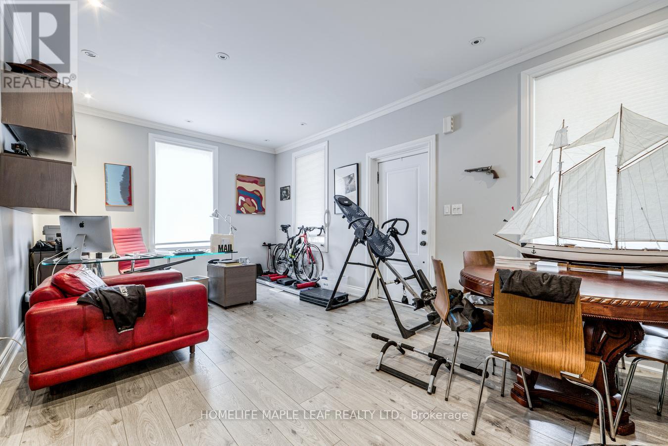 12 Adamson Street N, Halton Hills, Ontario  L0P 0A2 - Photo 8 - W13855870