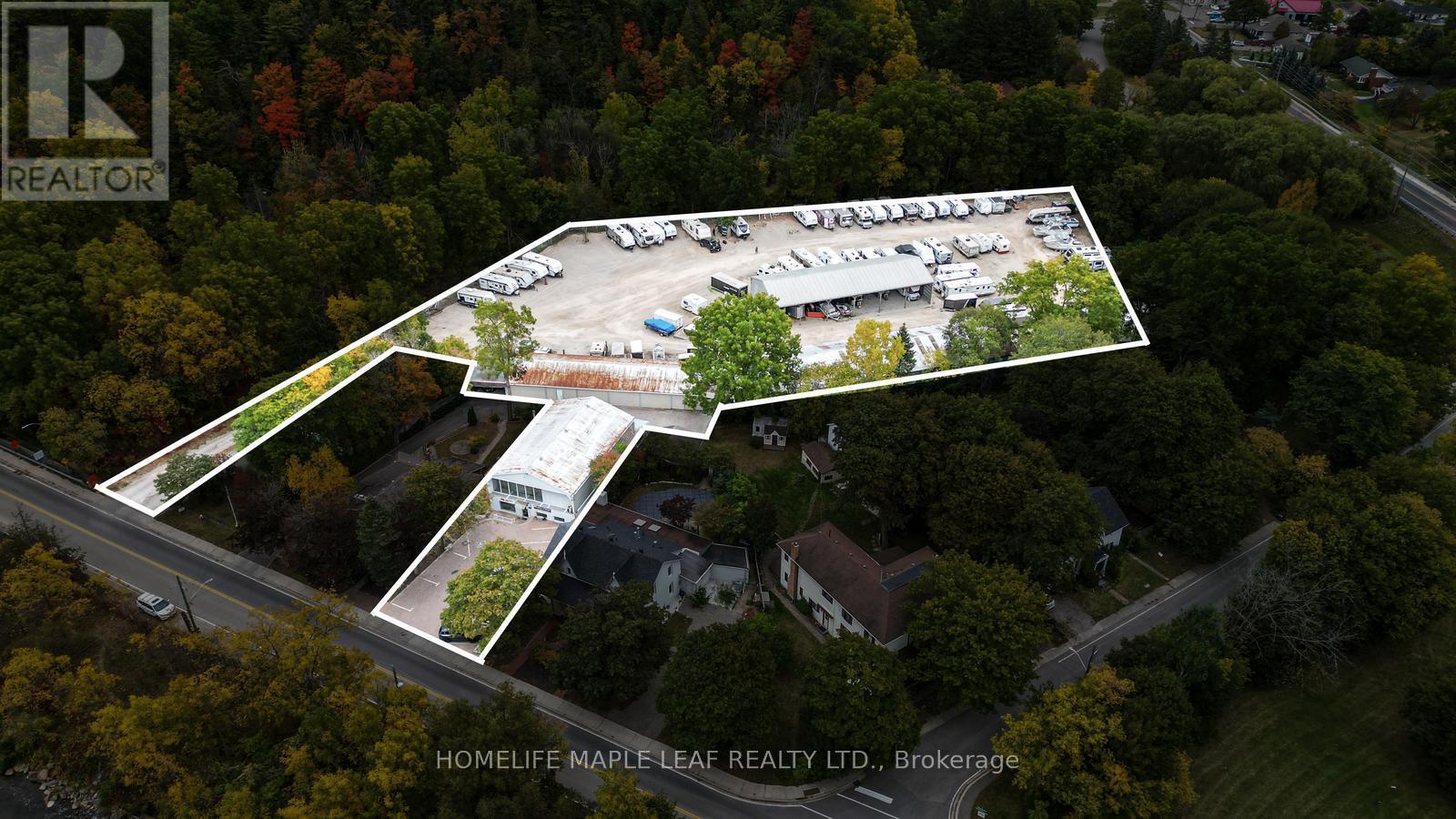 16 Adamson Street, Halton Hills, Ontario  L0P 1K0 - Photo 1 - W13855876
