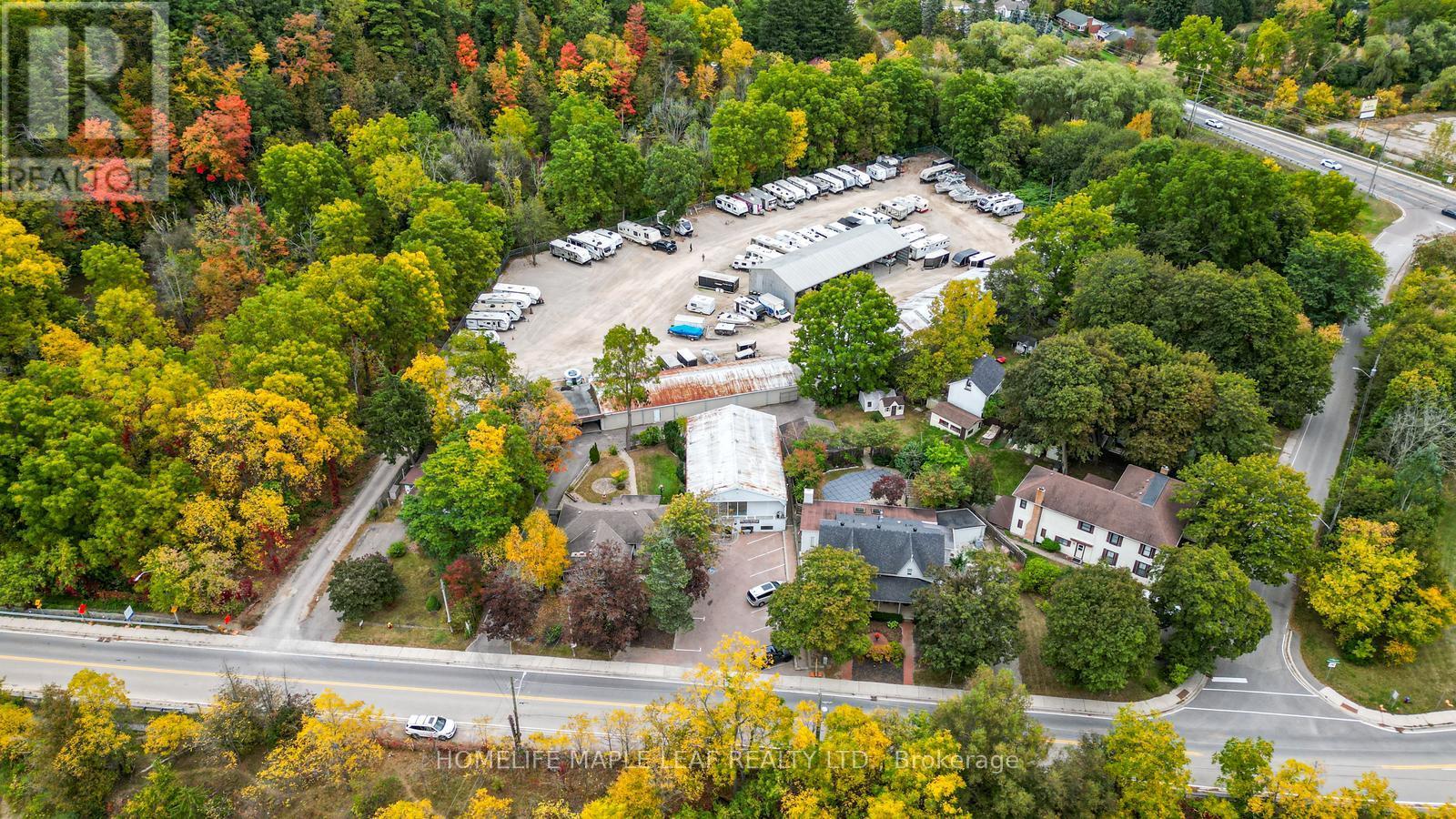 16 Adamson Street, Halton Hills, Ontario  L0P 1K0 - Photo 3 - W13855876