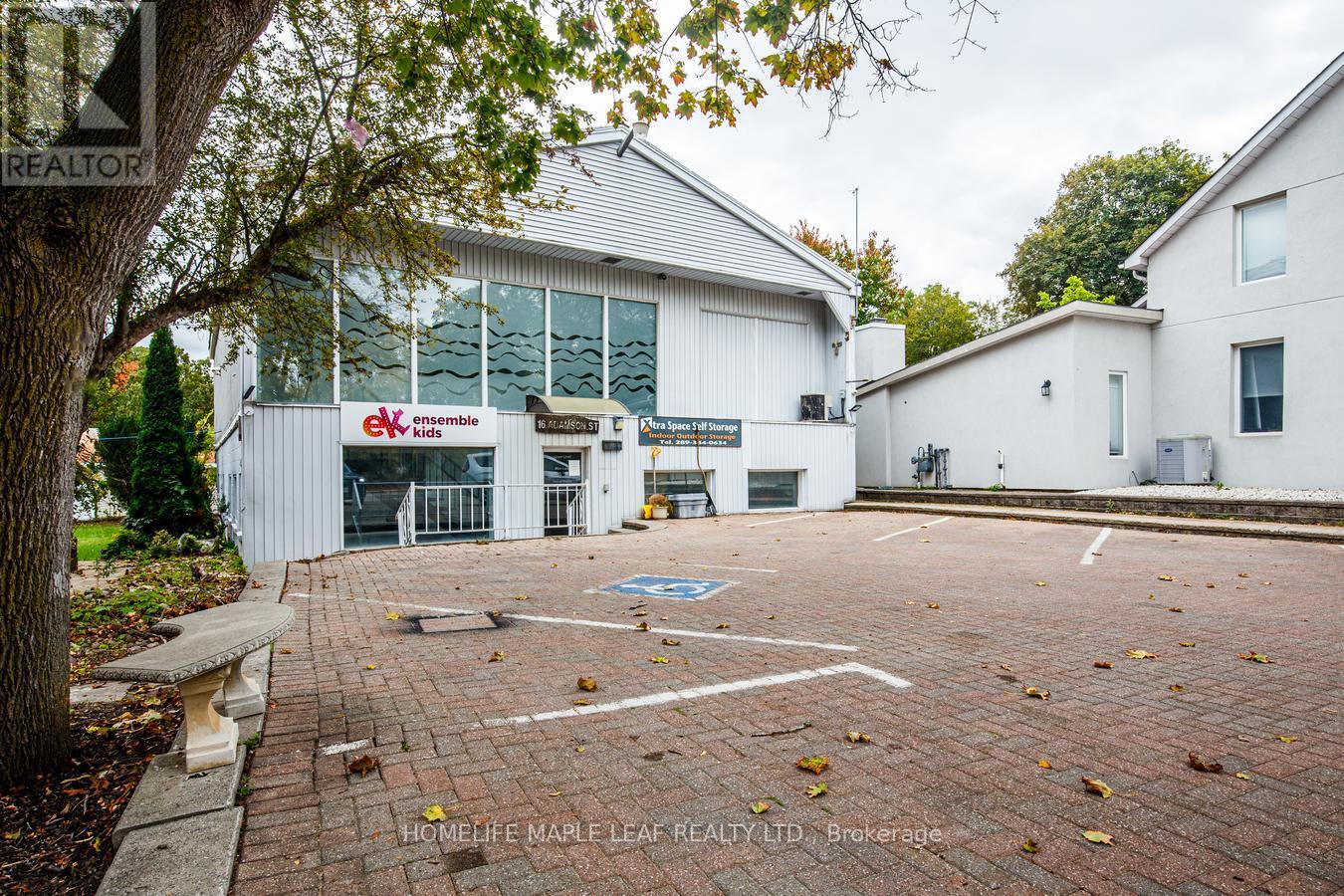 16 Adamson Street, Halton Hills, Ontario  L0P 1K0 - Photo 8 - W13855876
