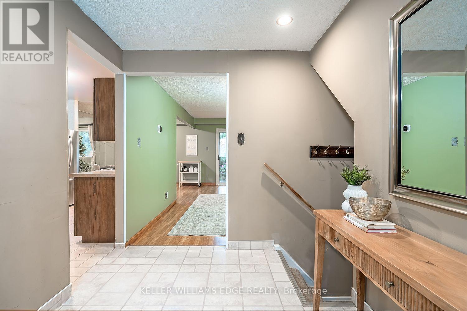 2 - 473 Woodview Road, Burlington, Ontario  L7N 2Z9 - Photo 6 - W13855882