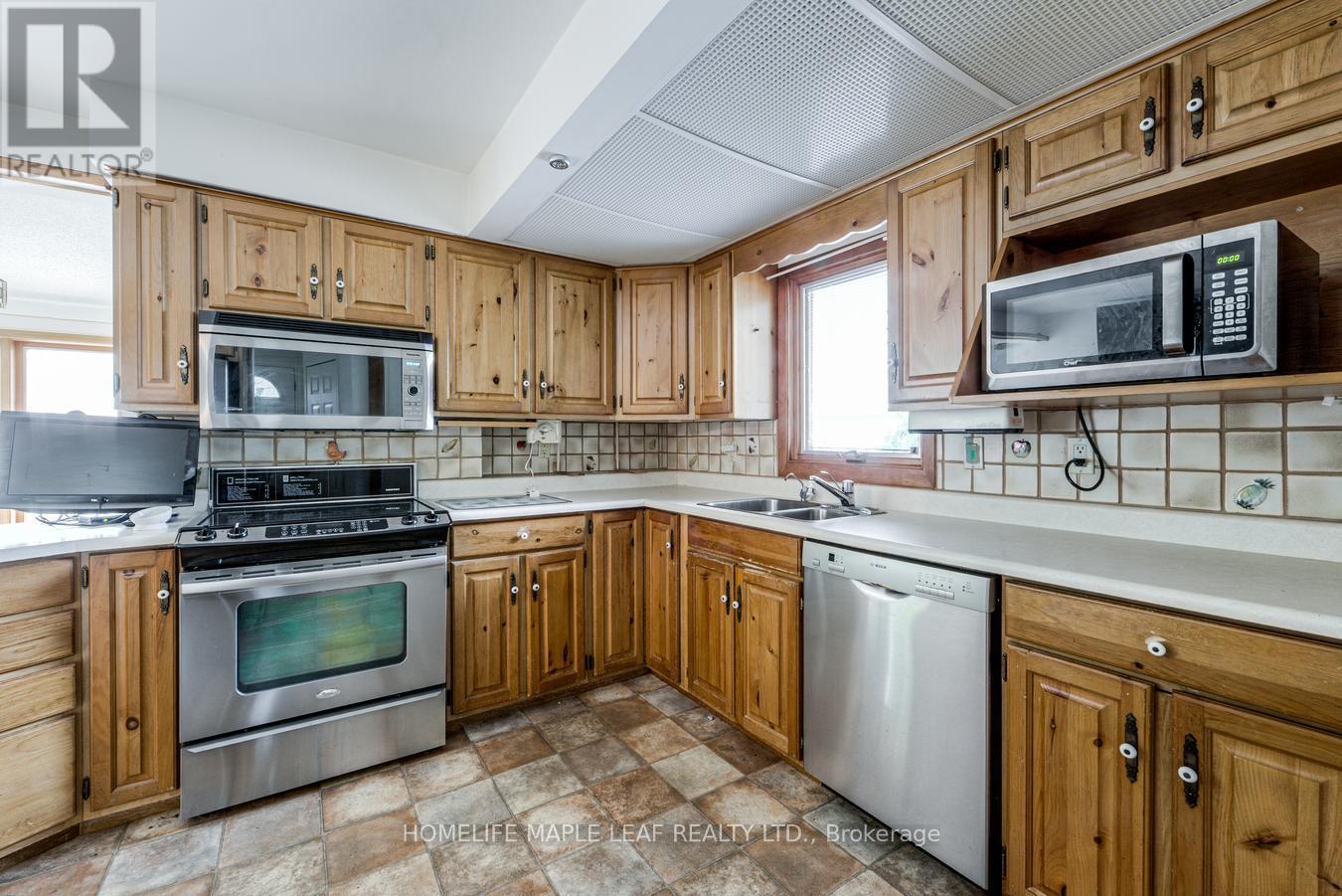 18 Adamson Street S, Halton Hills, Ontario  L0P 1K0 - Photo 12 - W13855888