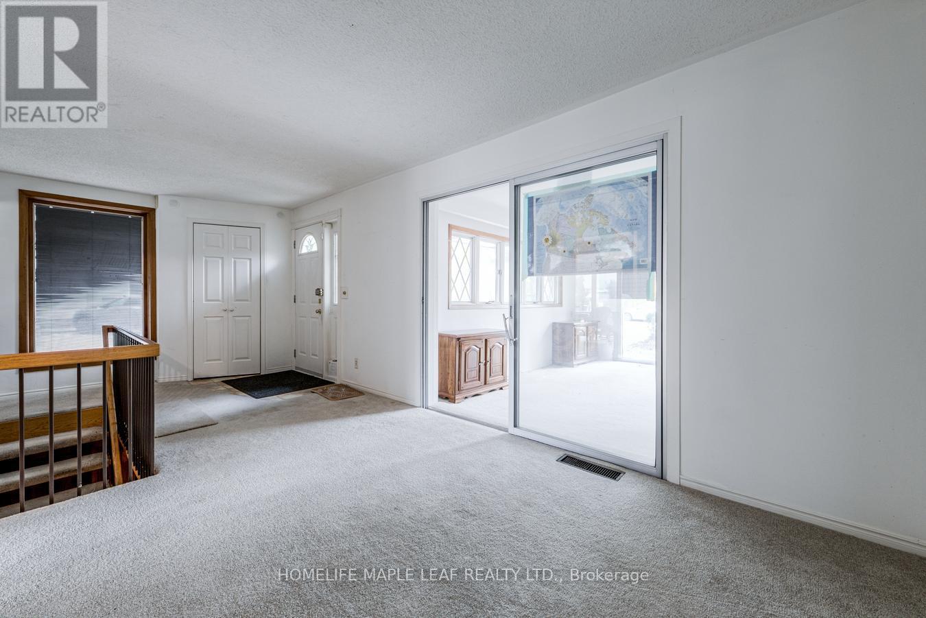 18 Adamson Street S, Halton Hills, Ontario  L0P 1K0 - Photo 7 - W13855888