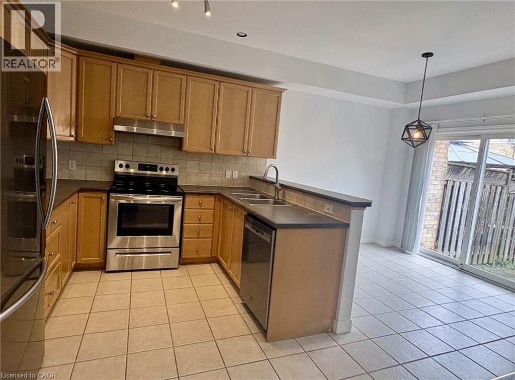 5325 Applegarth Drive, Burlington, Ontario  L7L 6V3 - Photo 11 - 40867817