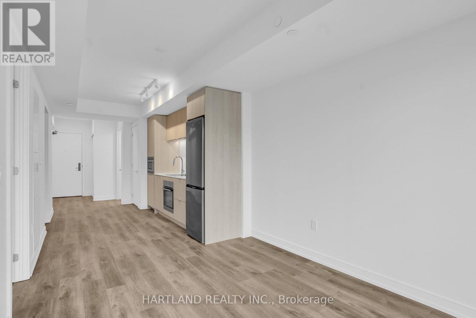 928 - 1 Jarvis Street, Hamilton, Ontario  L8R 3J2 - Photo 4 - X13855654