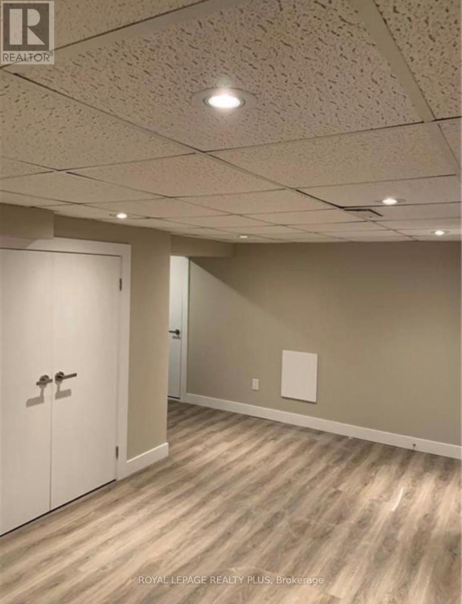 B - 9 York Street, Kitchener, Ontario N2G 1S9 - Photo 12 - X13855660