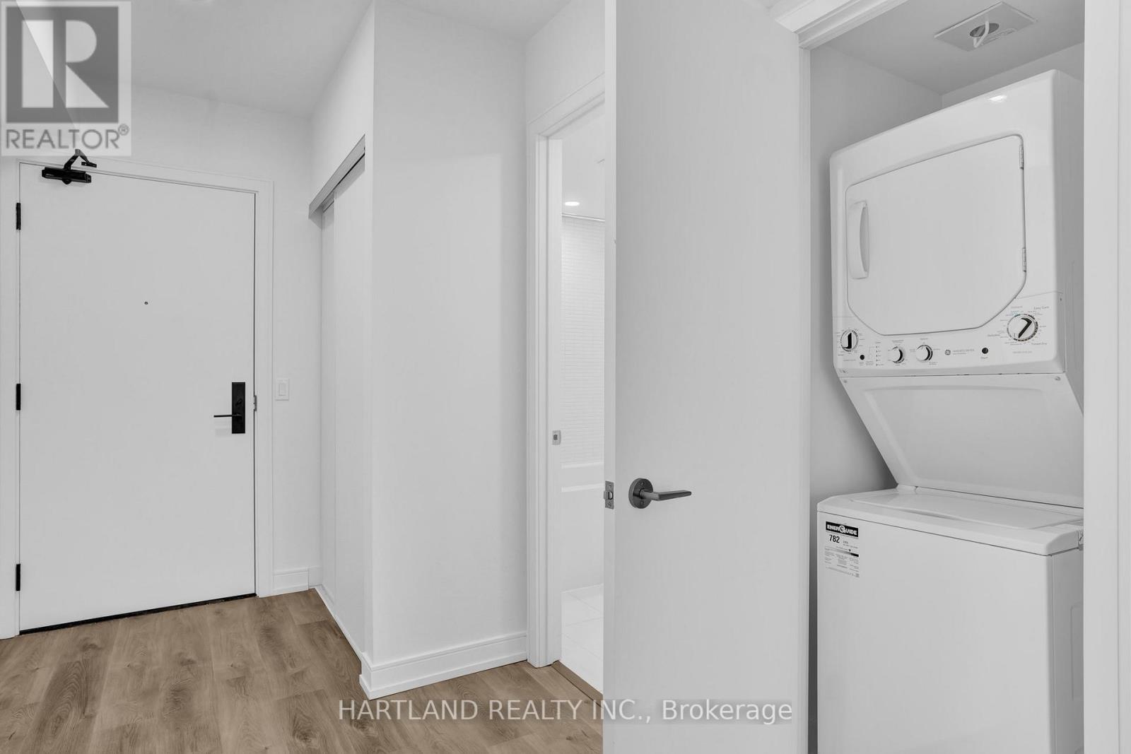 928 - 1 Jarvis Street, Hamilton, Ontario  L8R 3J2 - Photo 8 - X13855678
