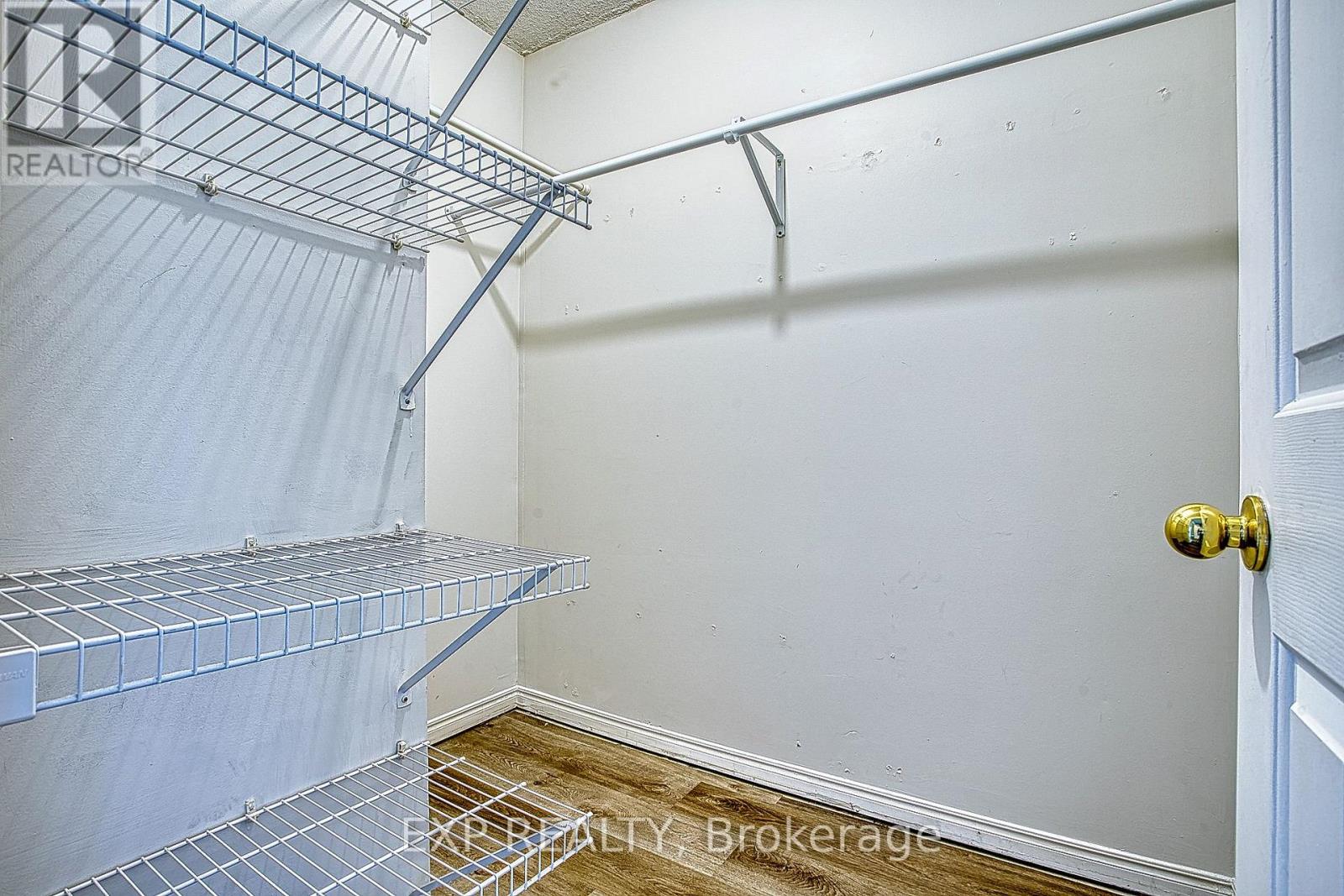 502 - 17 King Street E, Hamilton, Ontario  L9H 1B7 - Photo 11 - X13855816